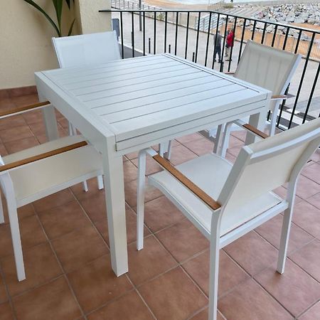 Апартаменты Aquamarine Sant Feliu En La Playa Con Patio Сан-Фелиу-де-Гишольс Экстерьер фото
