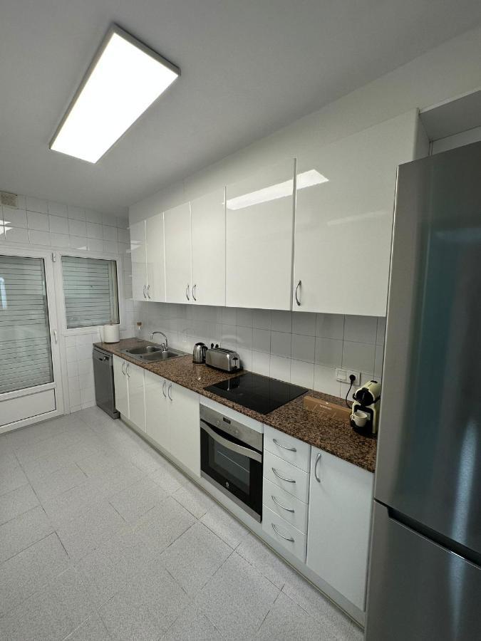 Апартаменты Aquamarine Sant Feliu En La Playa Con Patio Сан-Фелиу-де-Гишольс Экстерьер фото